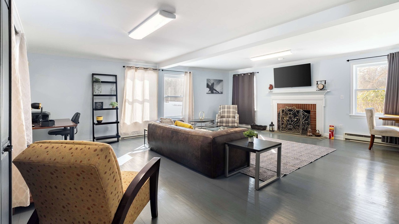 Photo of Livingroom in Easton