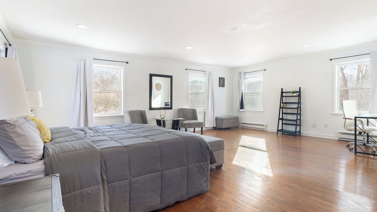 Photo of Bedroom in Easton