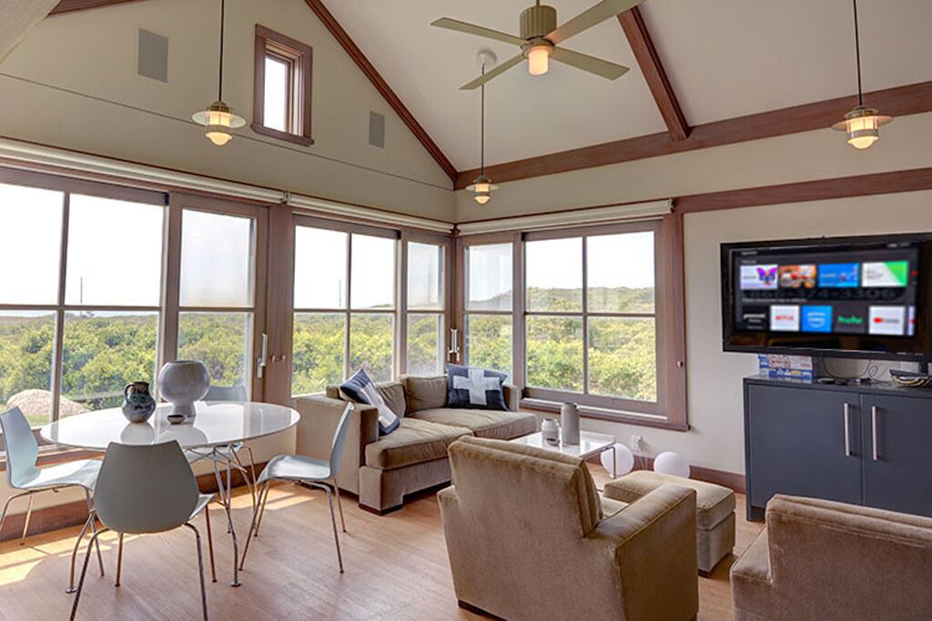 Photo of Livingroom in Aquinnah