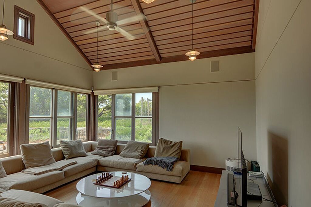 Photo of Livingroom in Aquinnah