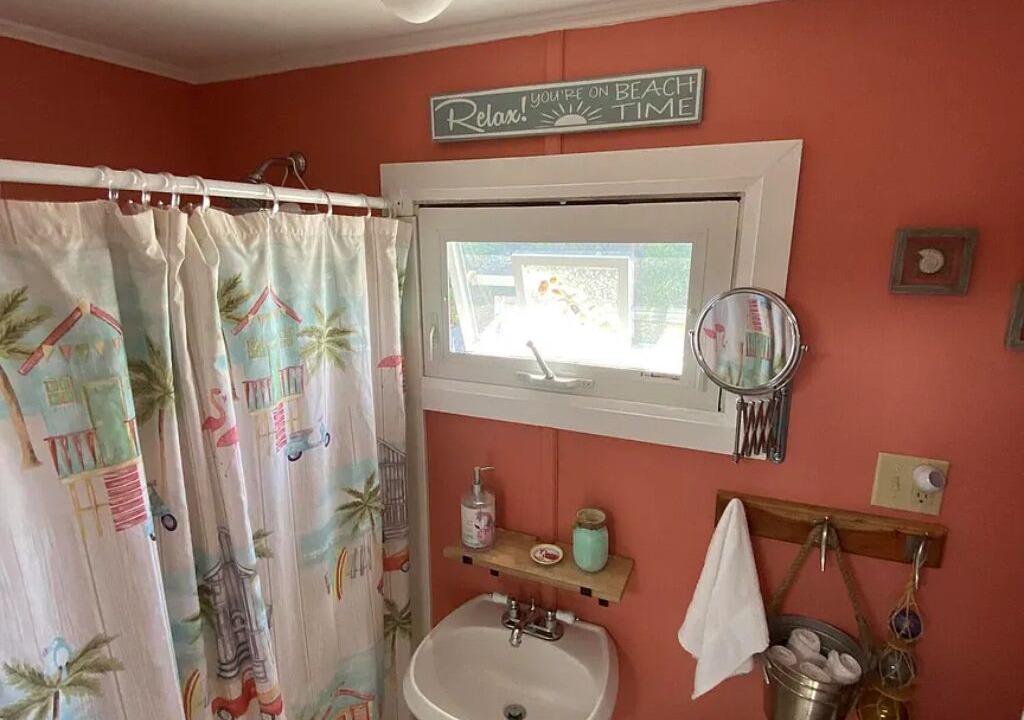 Photo of Bathroom in York Beach