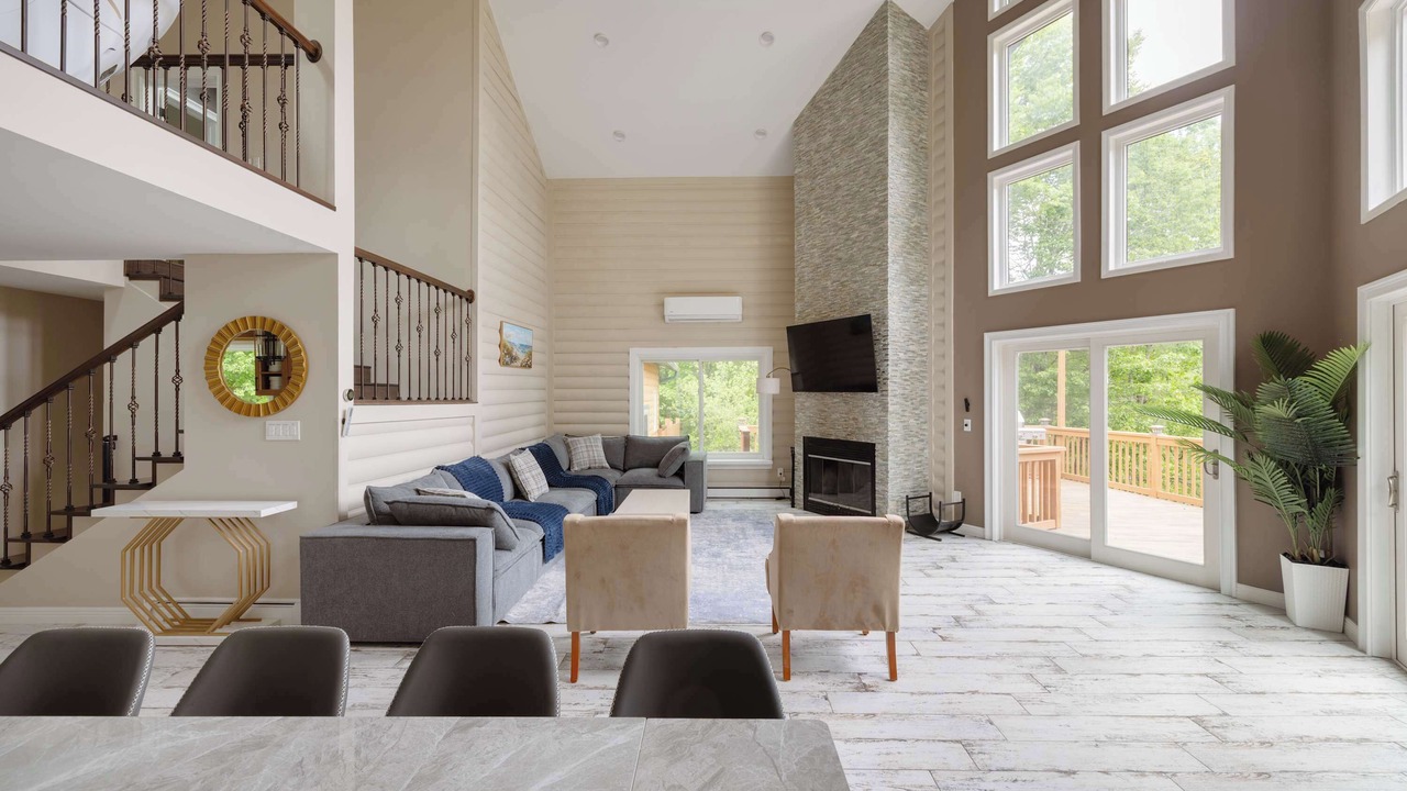Photo of Livingroom in Swan Lake