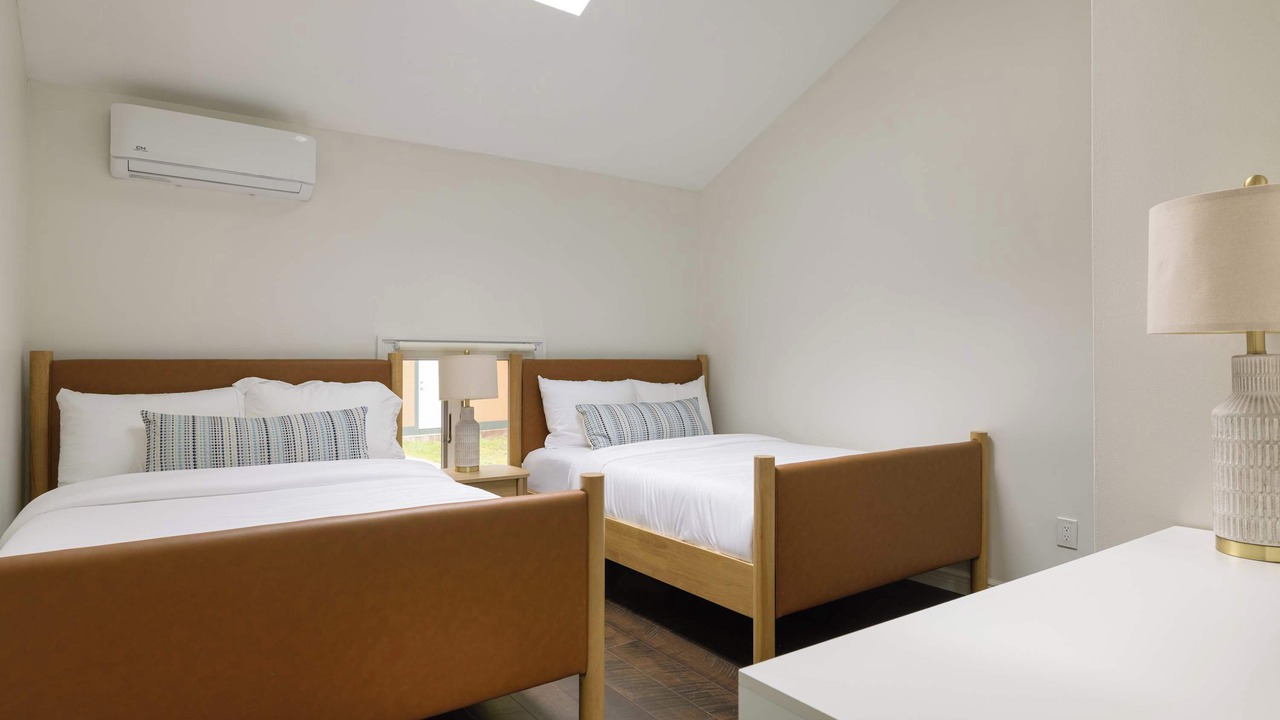 Photo of Bedroom in Swan Lake