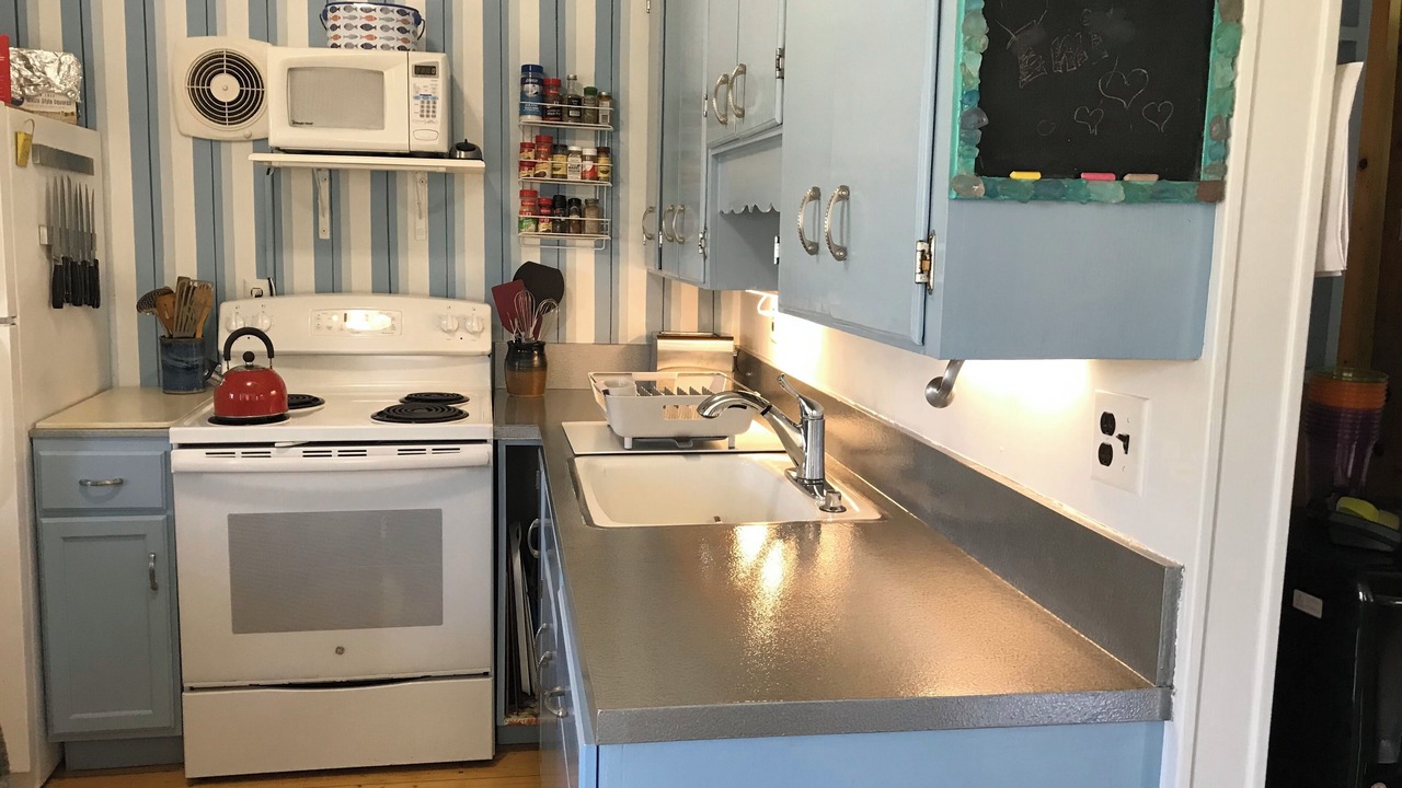 Photo of Kitchen in Menemsha