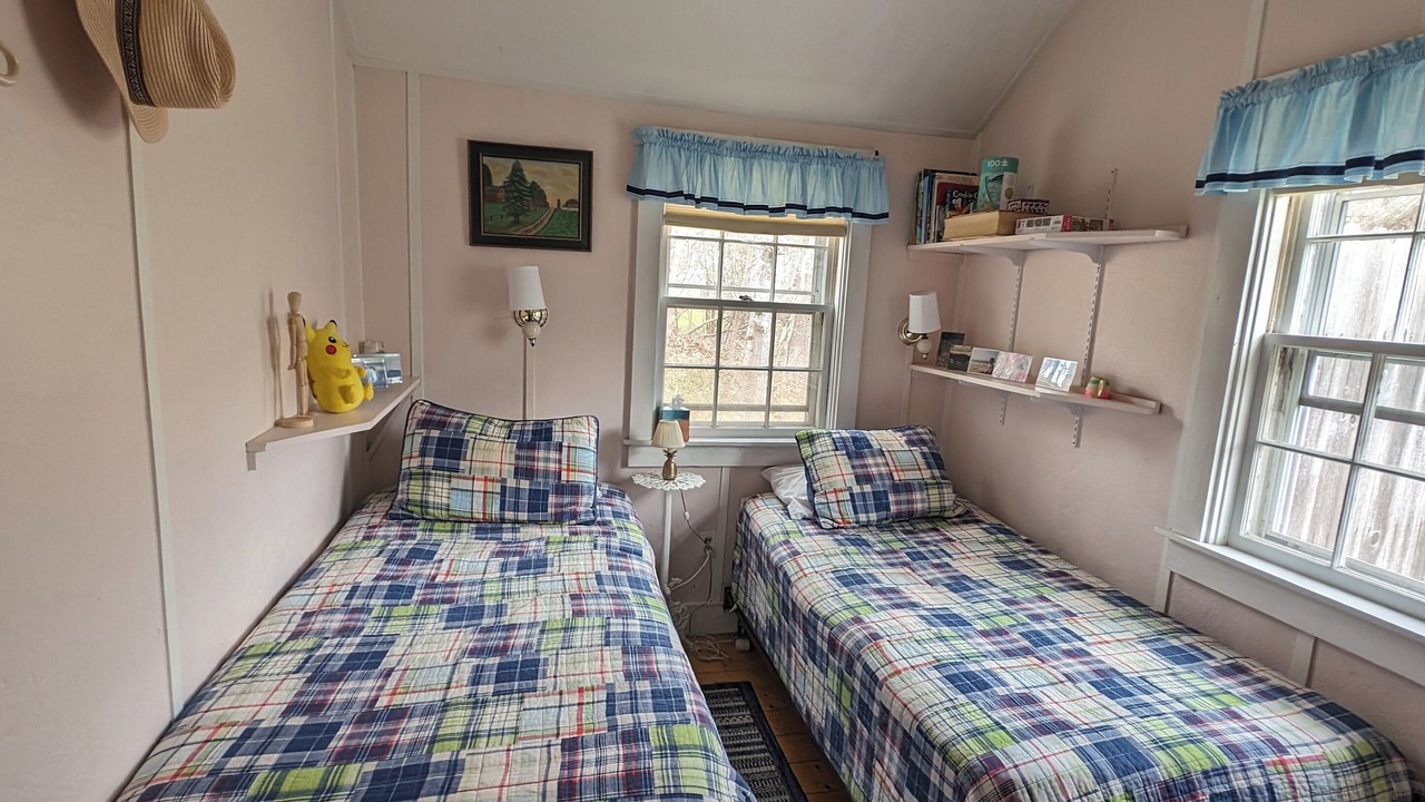 Photo of Bedroom in Menemsha
