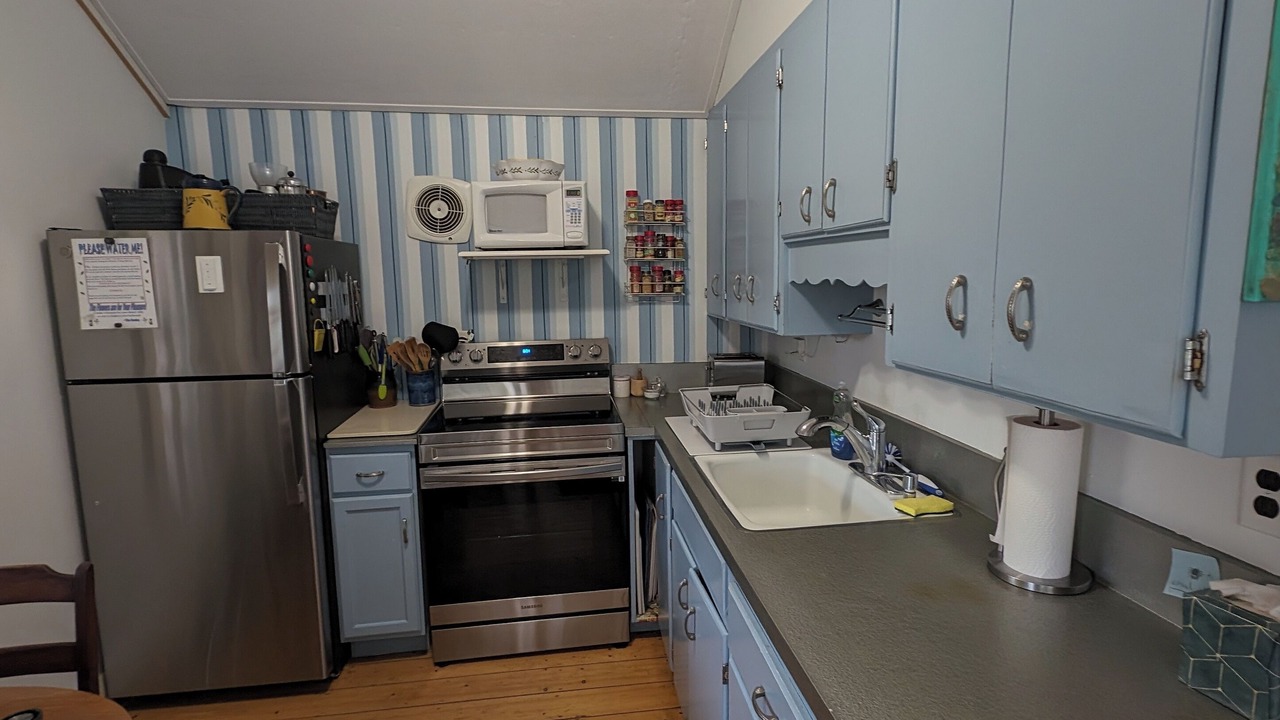 Photo of Kitchen in Menemsha
