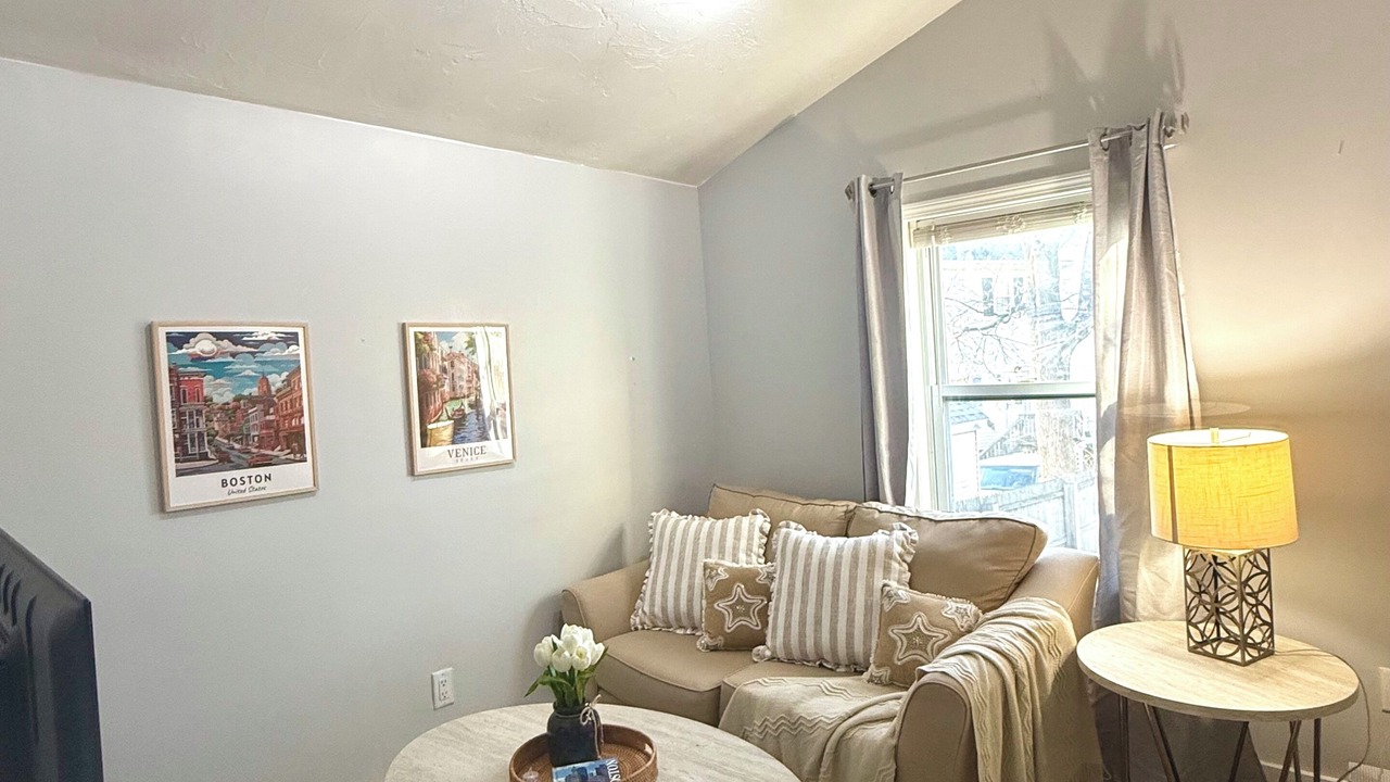 Photo of Livingroom in Dedham