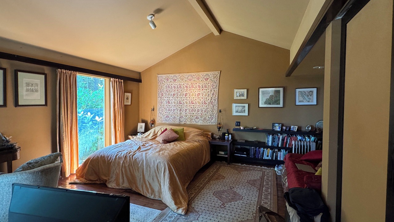 Photo of Bedroom in Salsbury Cove
