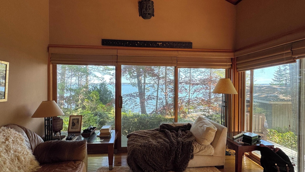Photo of Livingroom in Salsbury Cove
