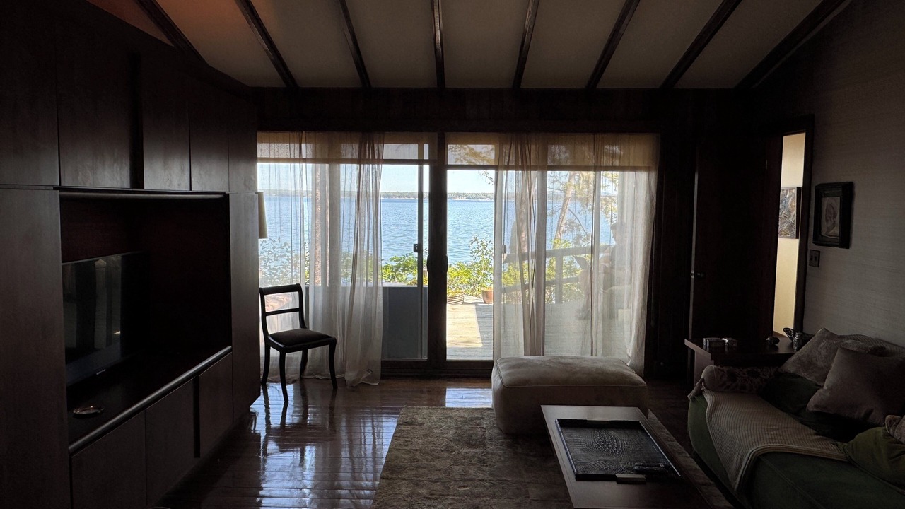 Photo of Livingroom in Salsbury Cove