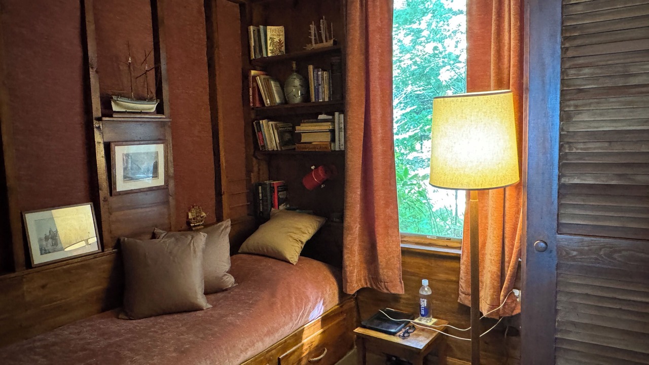 Photo of Bedroom in Salsbury Cove