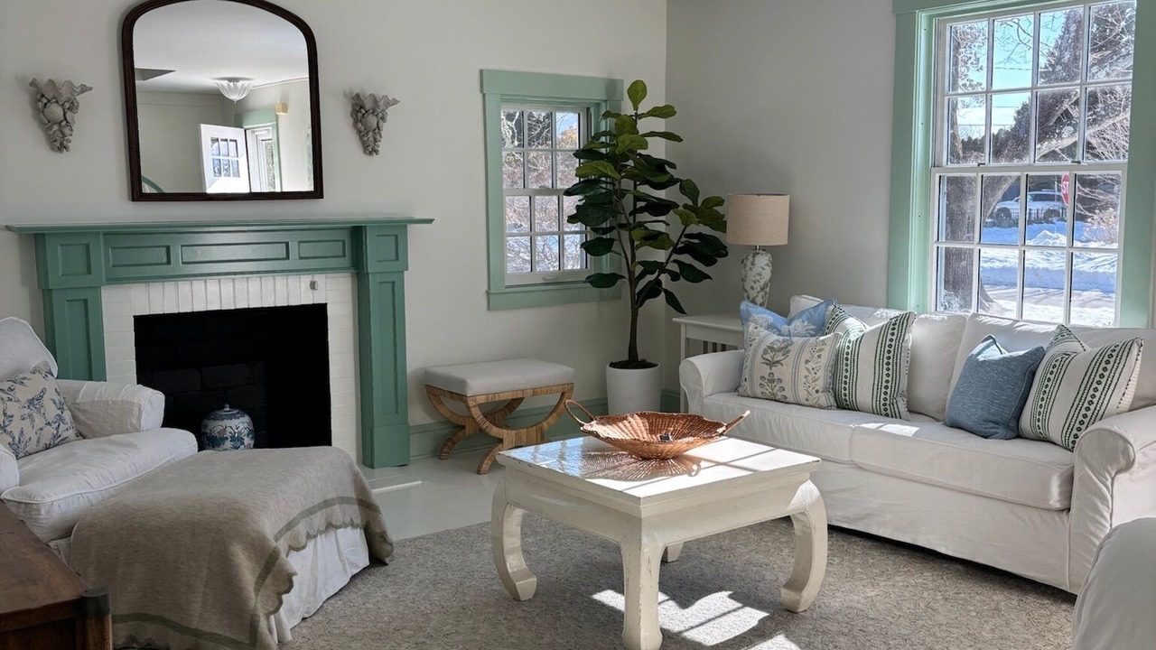 Photo of Livingroom in Dartmouth