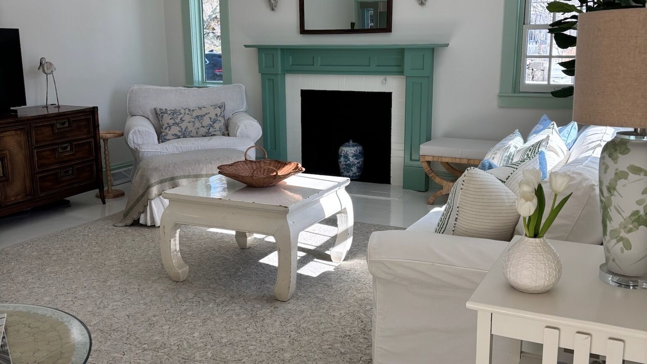Photo of Livingroom in Dartmouth