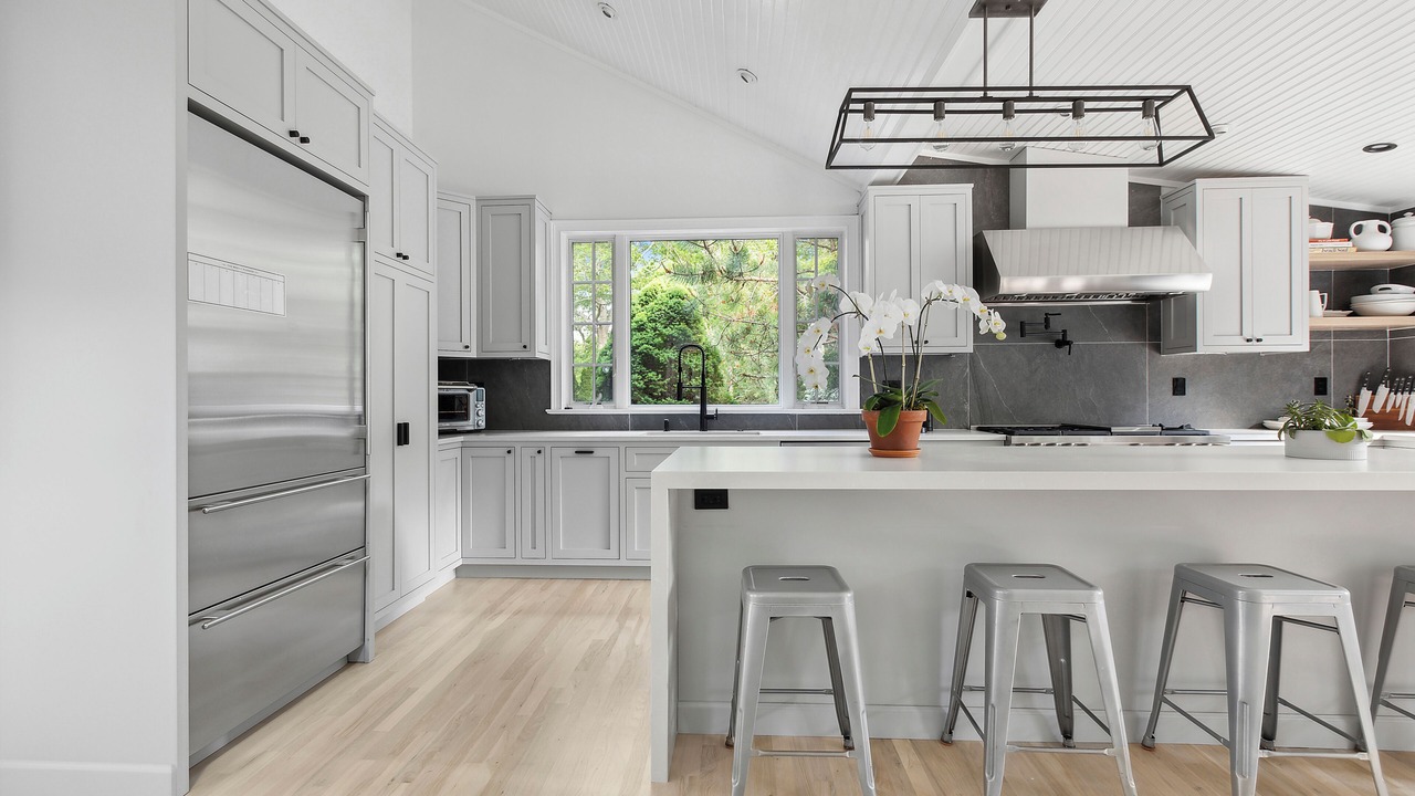 Photo of Kitchen in East Hampton