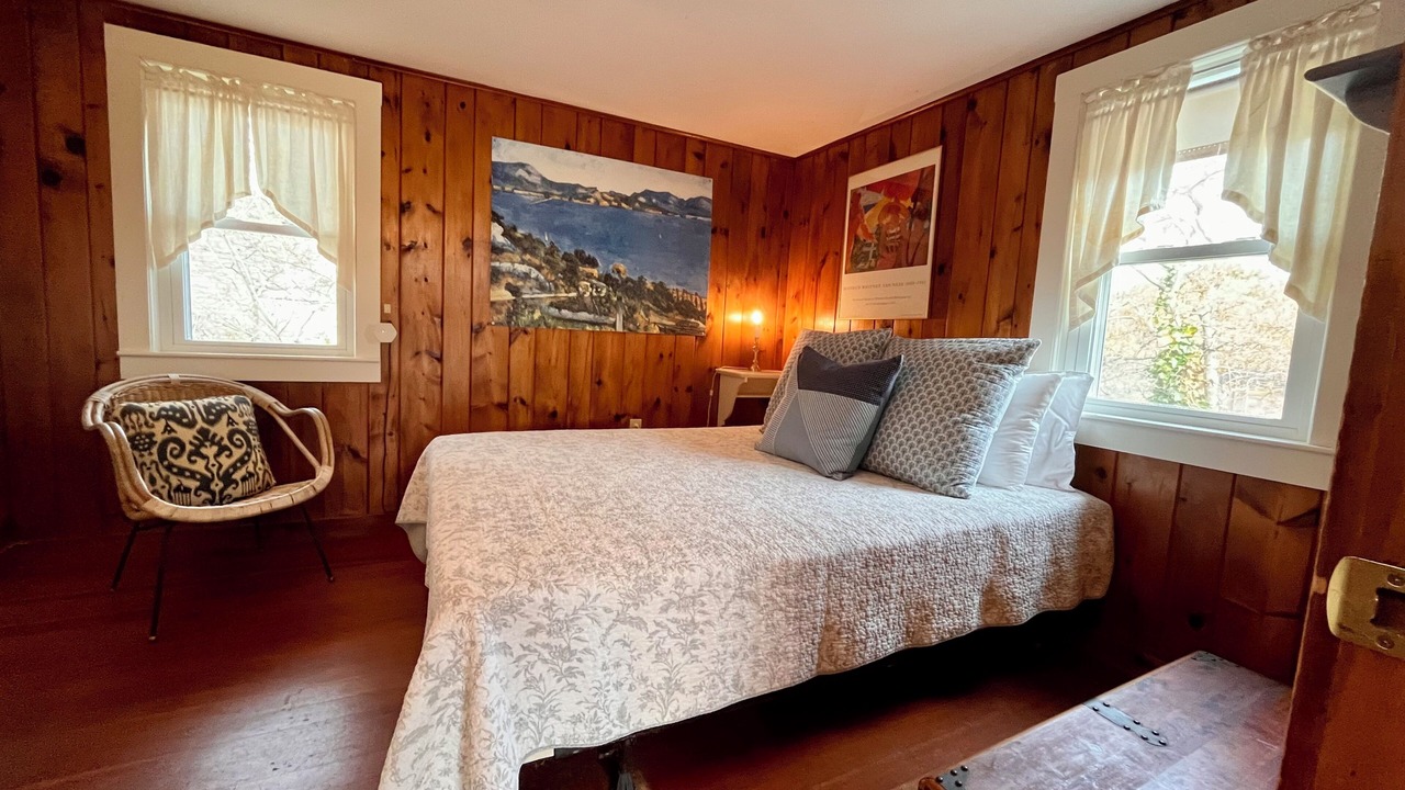 Photo of Bedroom in South Wellfleet