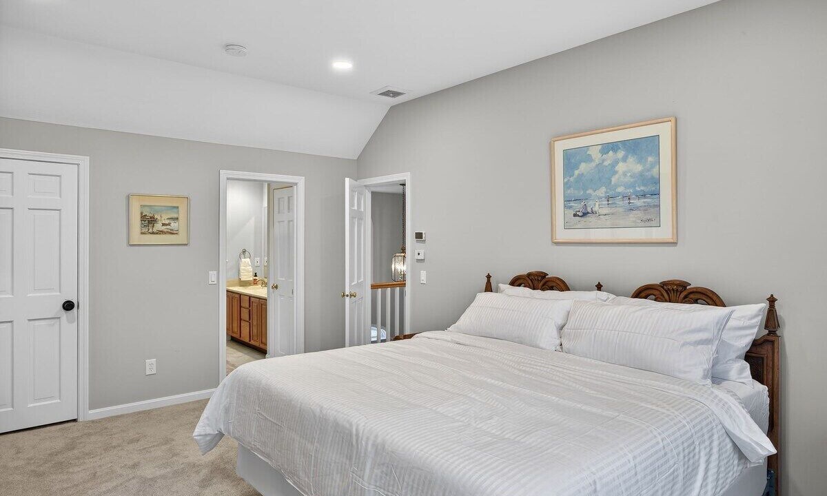 Photo of Bedroom in Marstons Mills