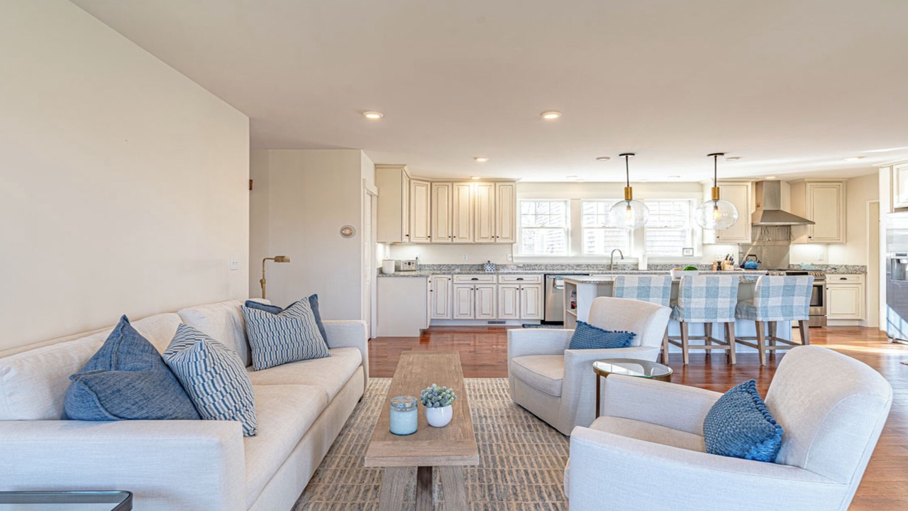 Photo of Livingroom in Edgartown