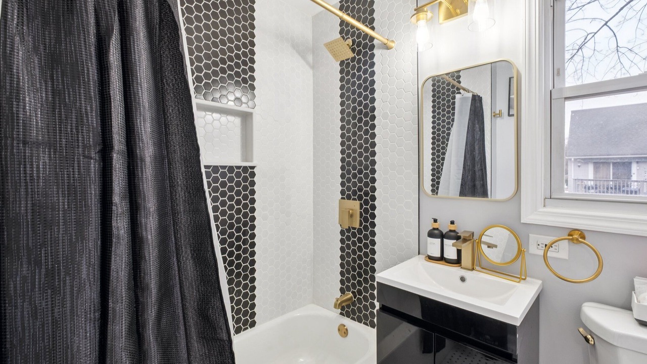 Photo of Bathroom in Lawrenceville