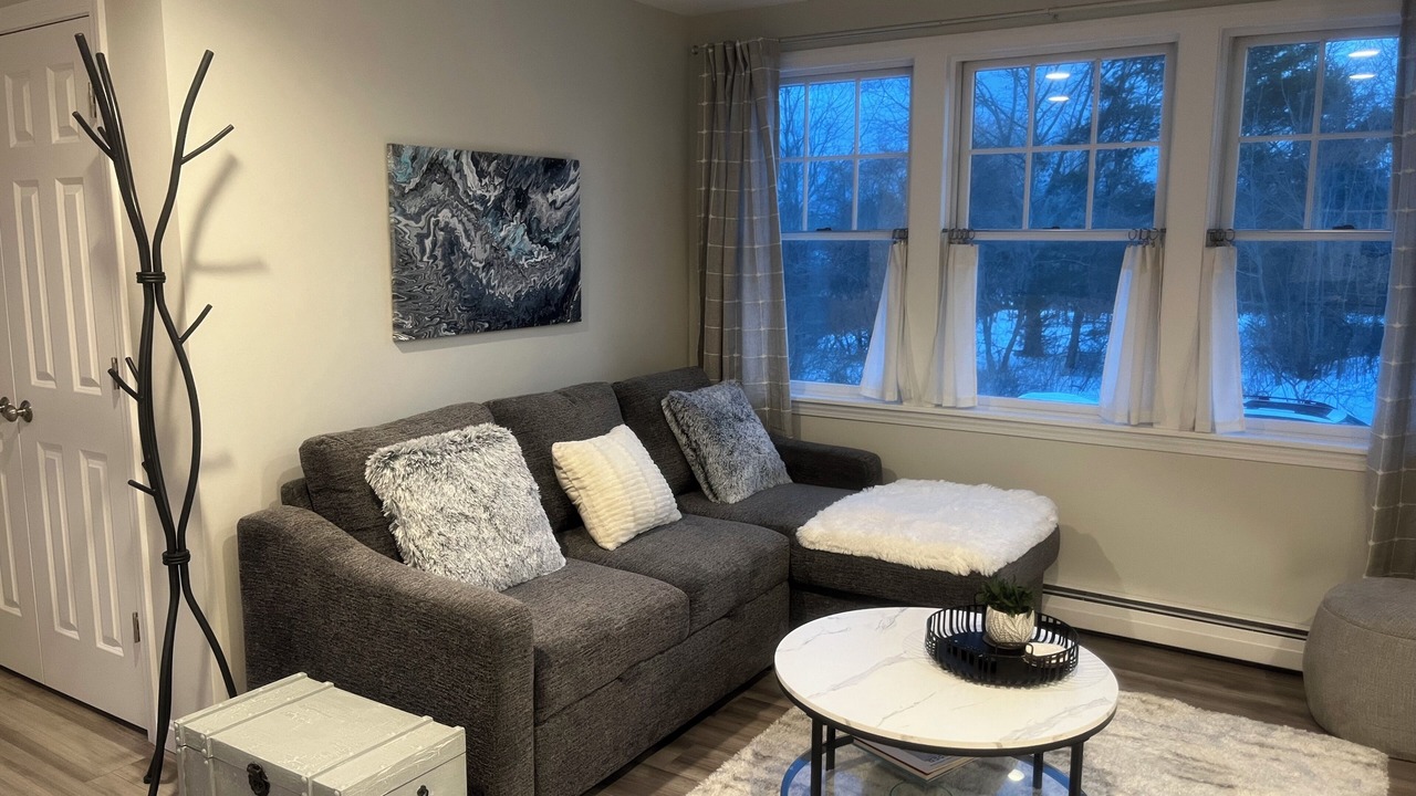 Photo of Livingroom in Biddeford Pool
