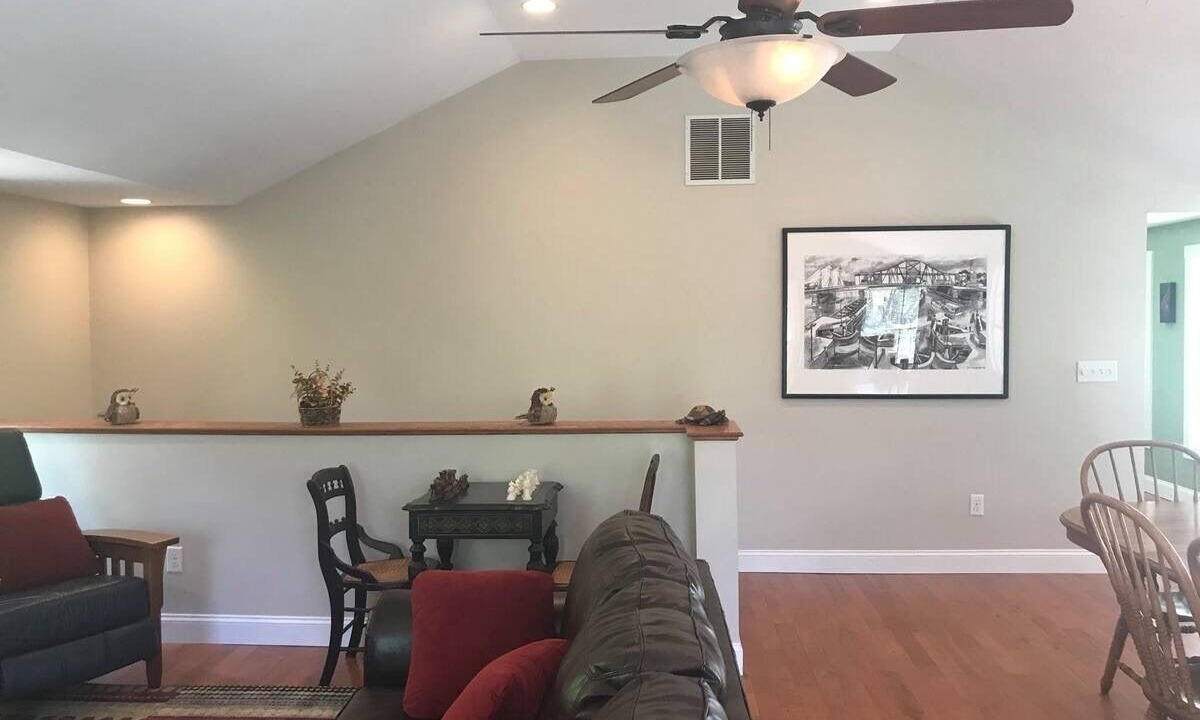 Photo of Livingroom in New Hampton