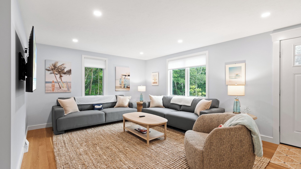 Photo of Livingroom in Dennis