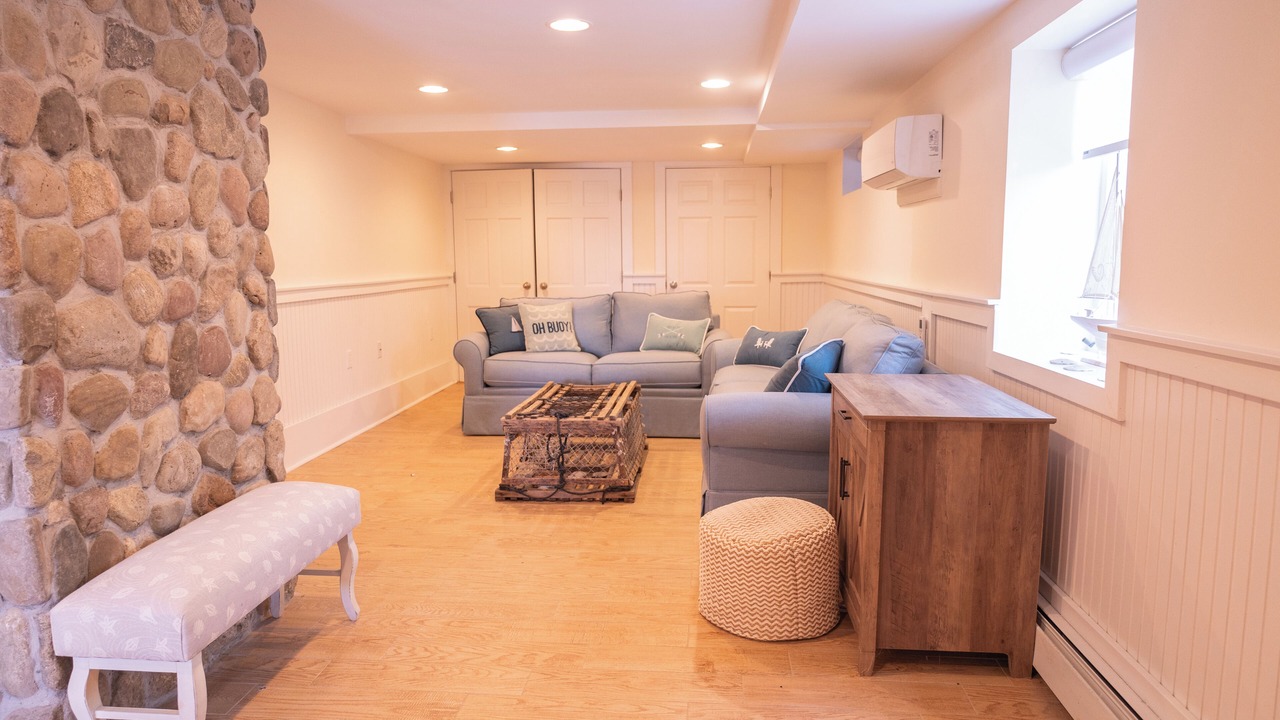 Photo of Livingroom in Westbrook