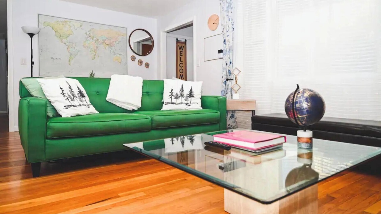 Photo of Livingroom in Revere