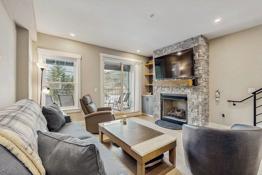 Photo of Livingroom in Waterville Valley