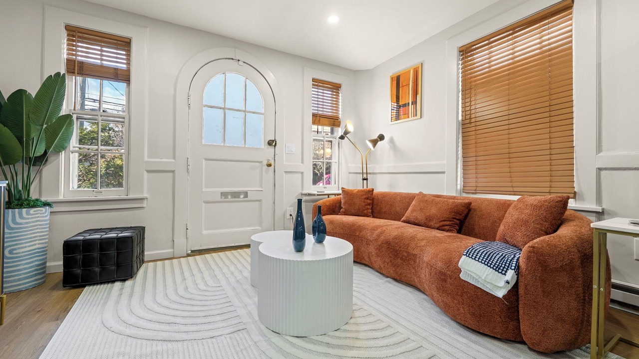 Photo of Livingroom in Constable Hook