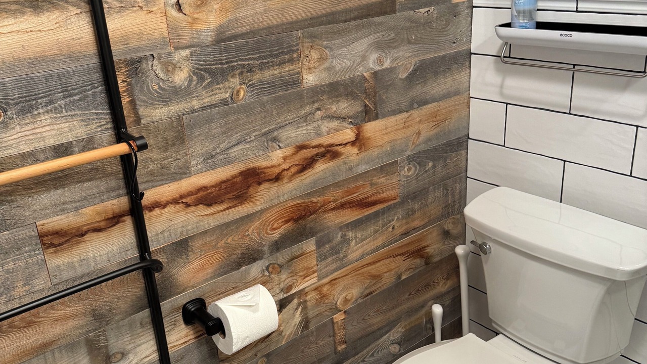 Photo of Bathroom in Edgewood