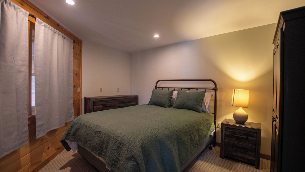 Photo of Bedroom in Saranac Lake