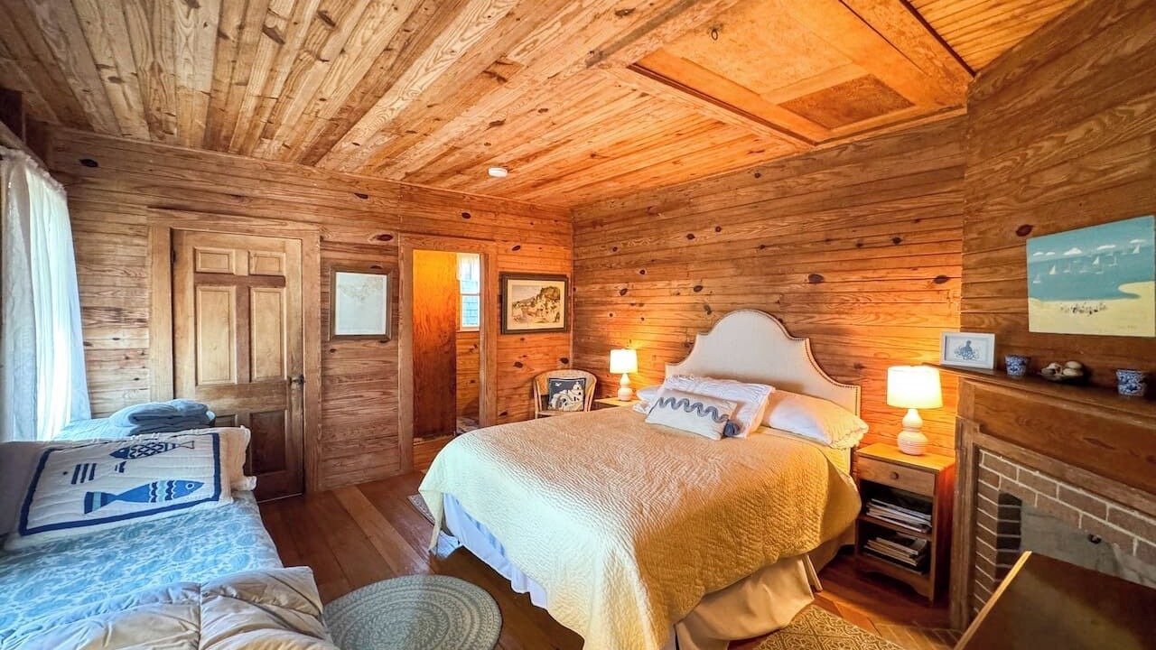 Photo of Bedroom in Chilmark