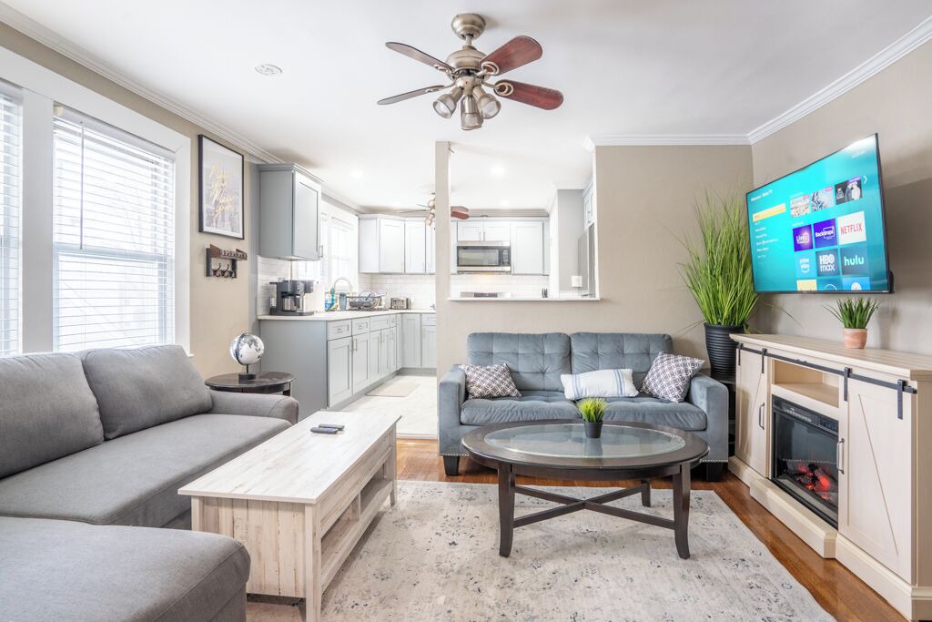 Photo of Livingroom in East Massapequa
