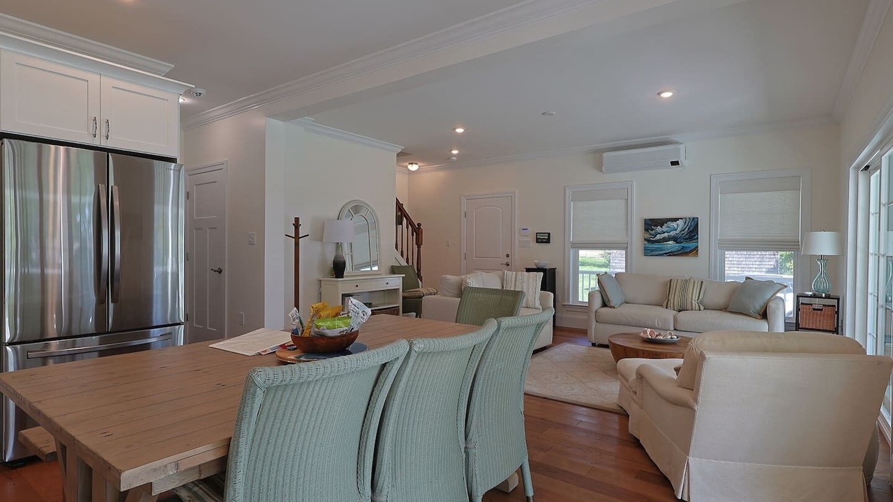 Photo of Livingroom in Vineyard Haven