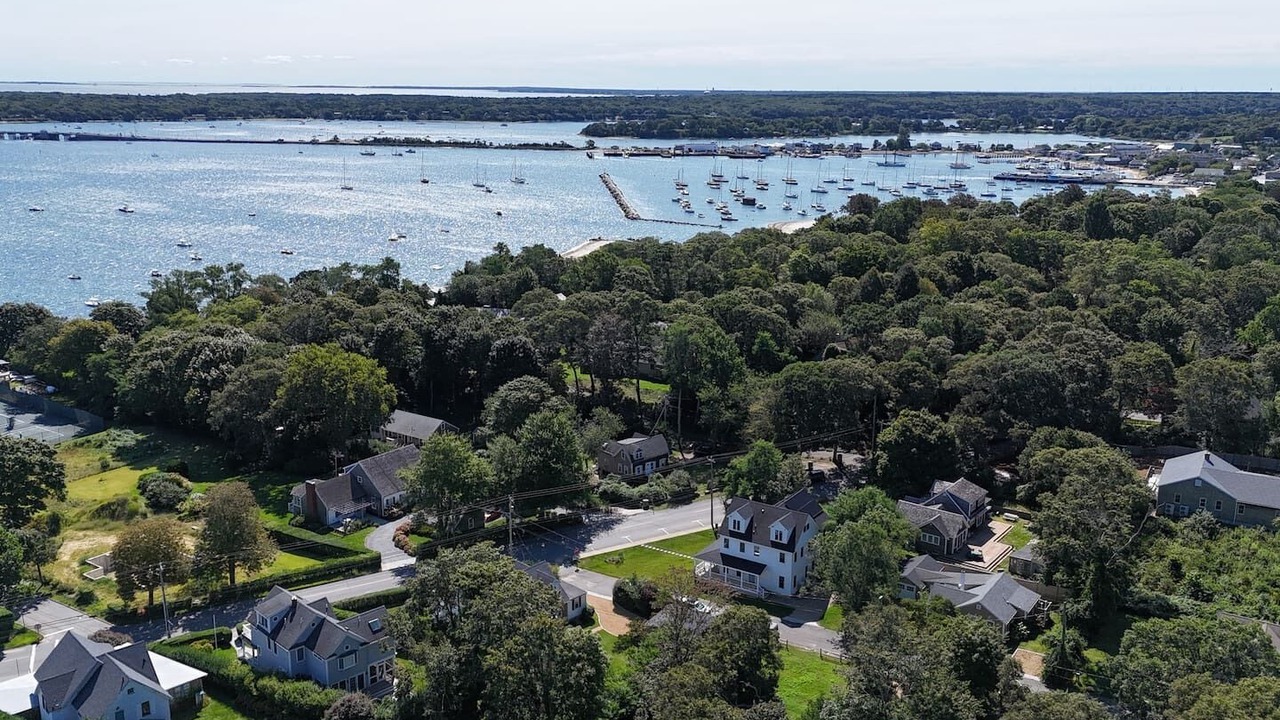 Photo of Outdoor in Vineyard Haven