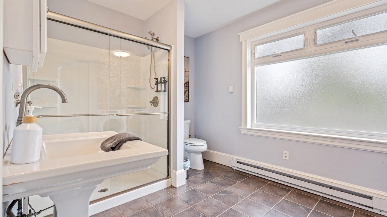 Photo of Bathroom in Deering Center