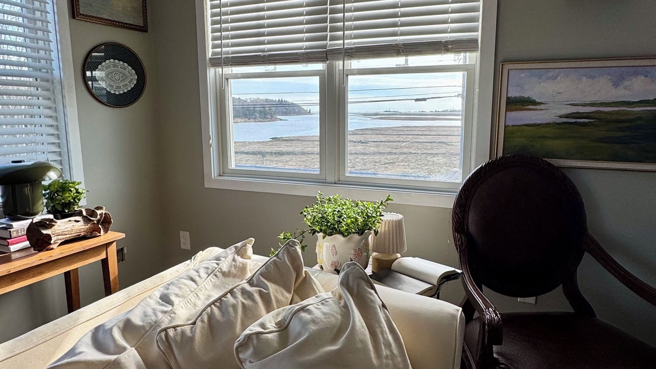 Photo of Livingroom in Old Lyme