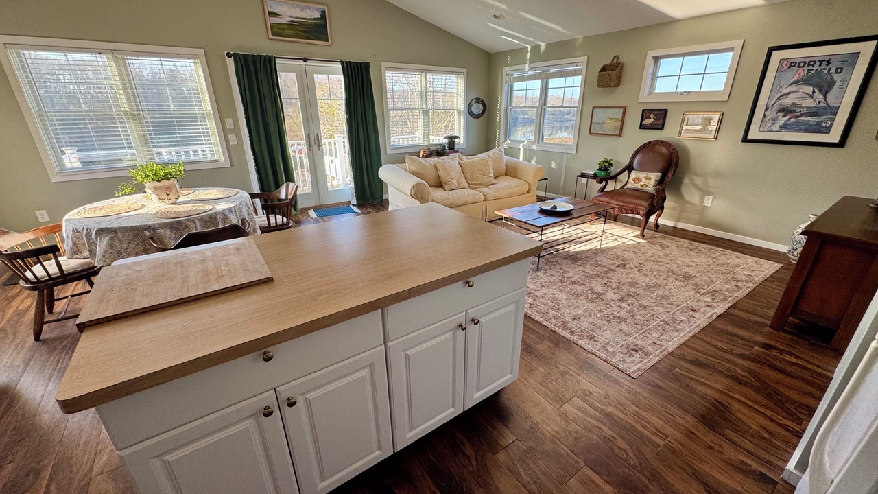 Photo of Livingroom in Old Lyme