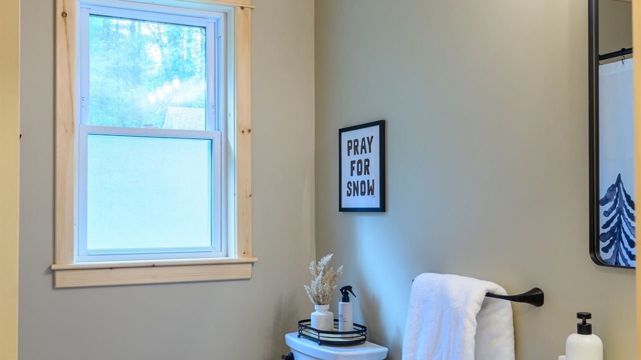 Photo of Bathroom in Jay