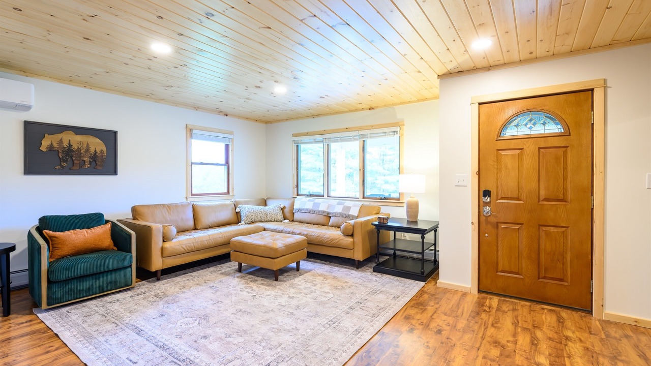 Photo of Livingroom in Jay