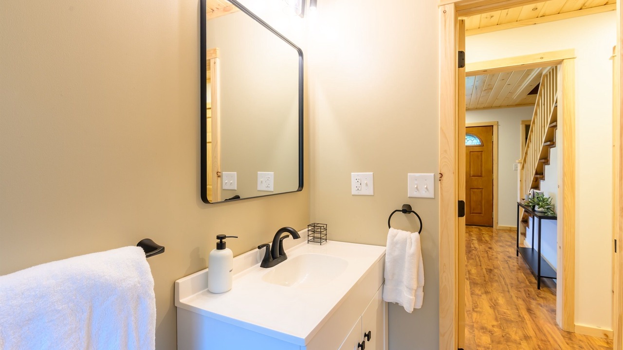 Photo of Bathroom in Jay