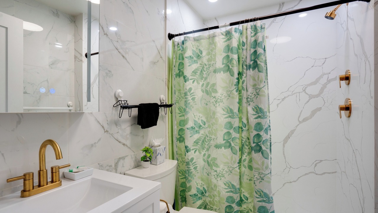 Photo of Bathroom in Lynn