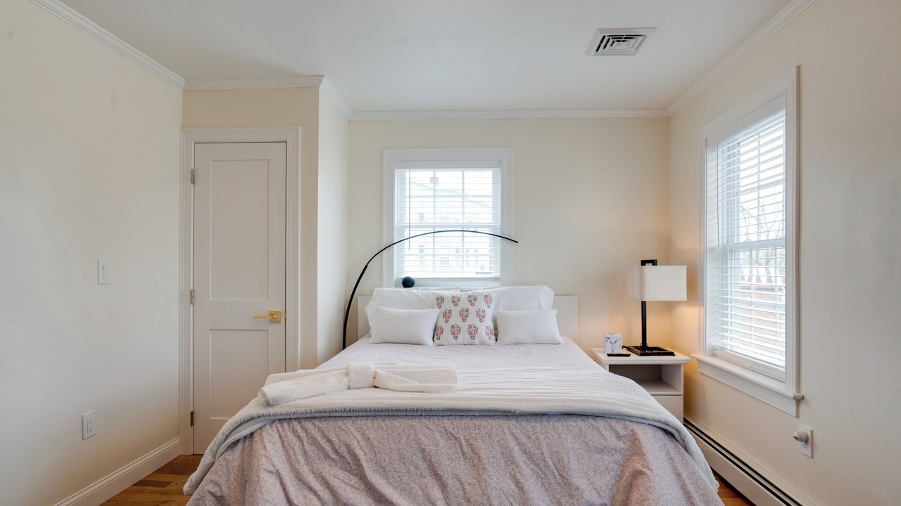 Photo of Bedroom in Lynn