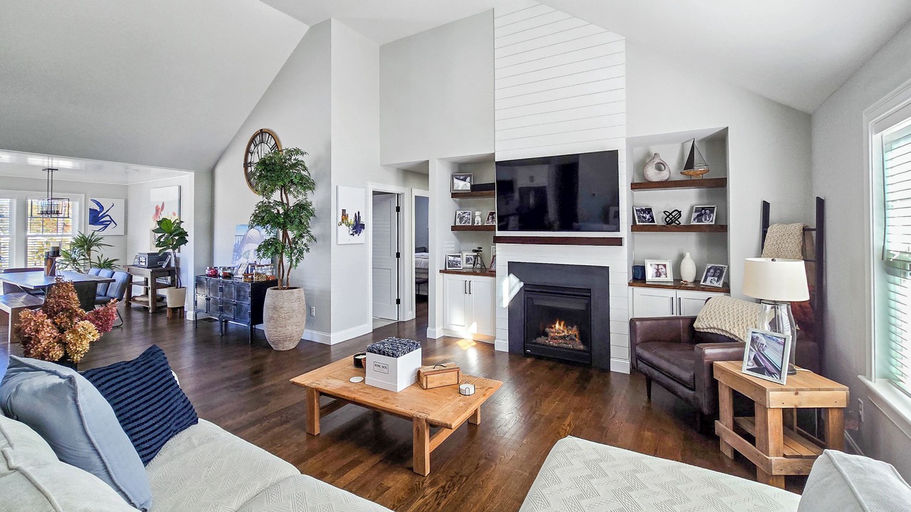 Photo of Livingroom in South Yarmouth
