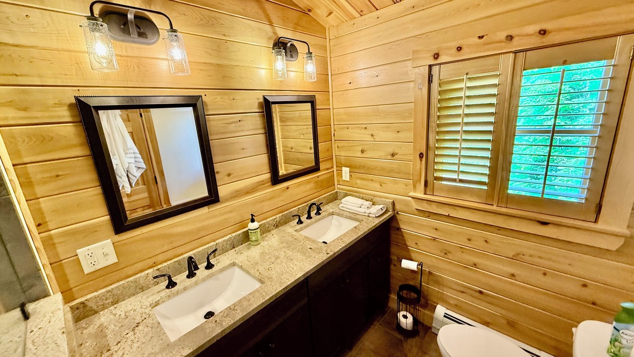 Photo of Bathroom in Gilead