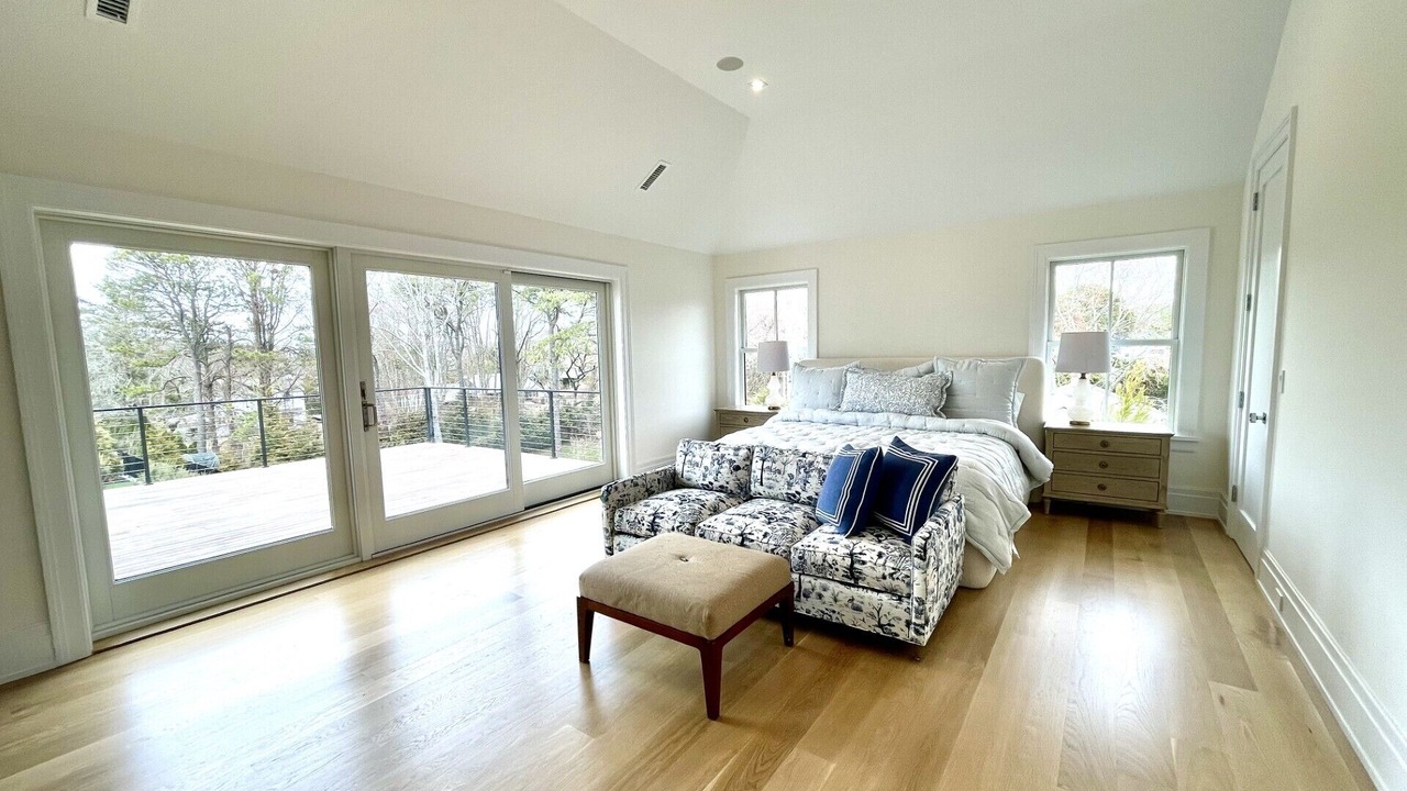 Photo of Bedroom in Shinnecock Hills