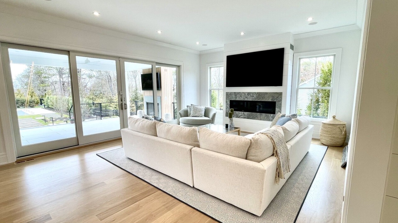 Photo of Livingroom in Shinnecock Hills