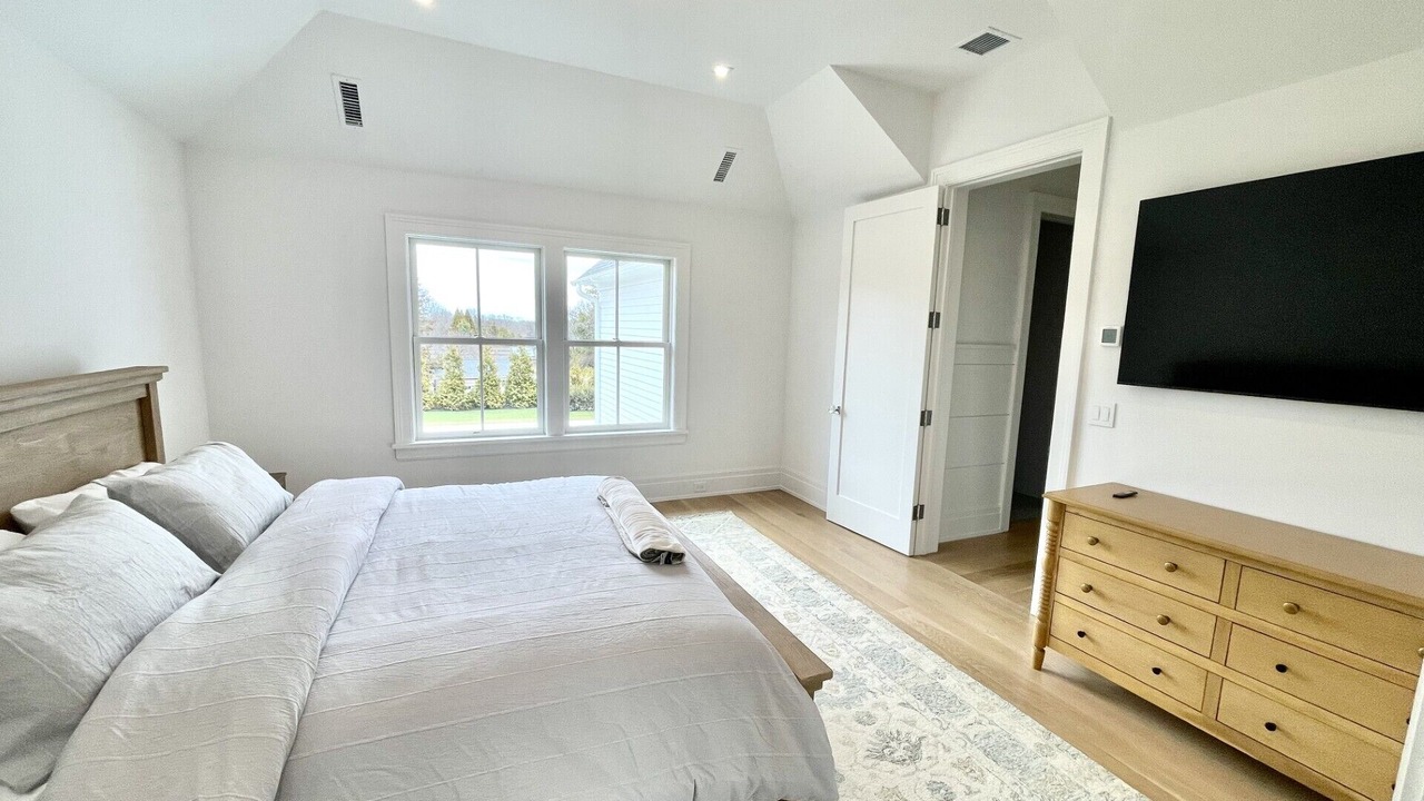 Photo of Bedroom in Shinnecock Hills