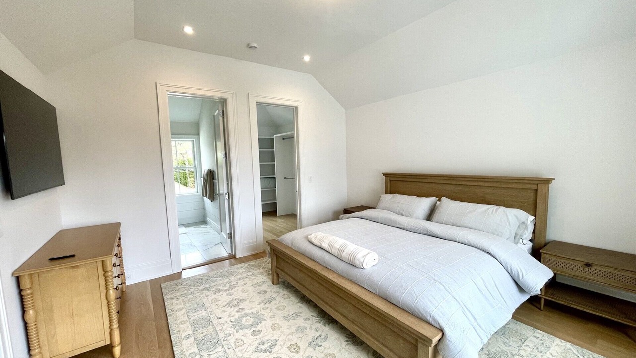 Photo of Bedroom in Shinnecock Hills