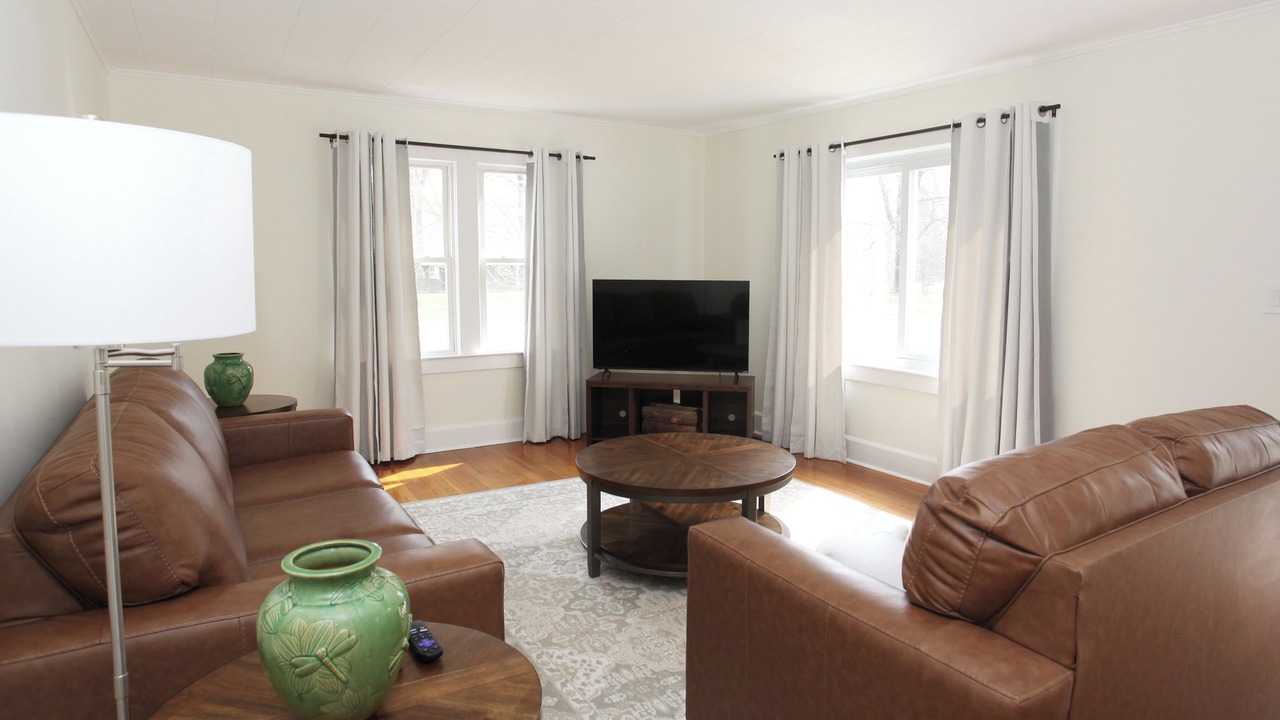 Photo of Livingroom in Oneonta